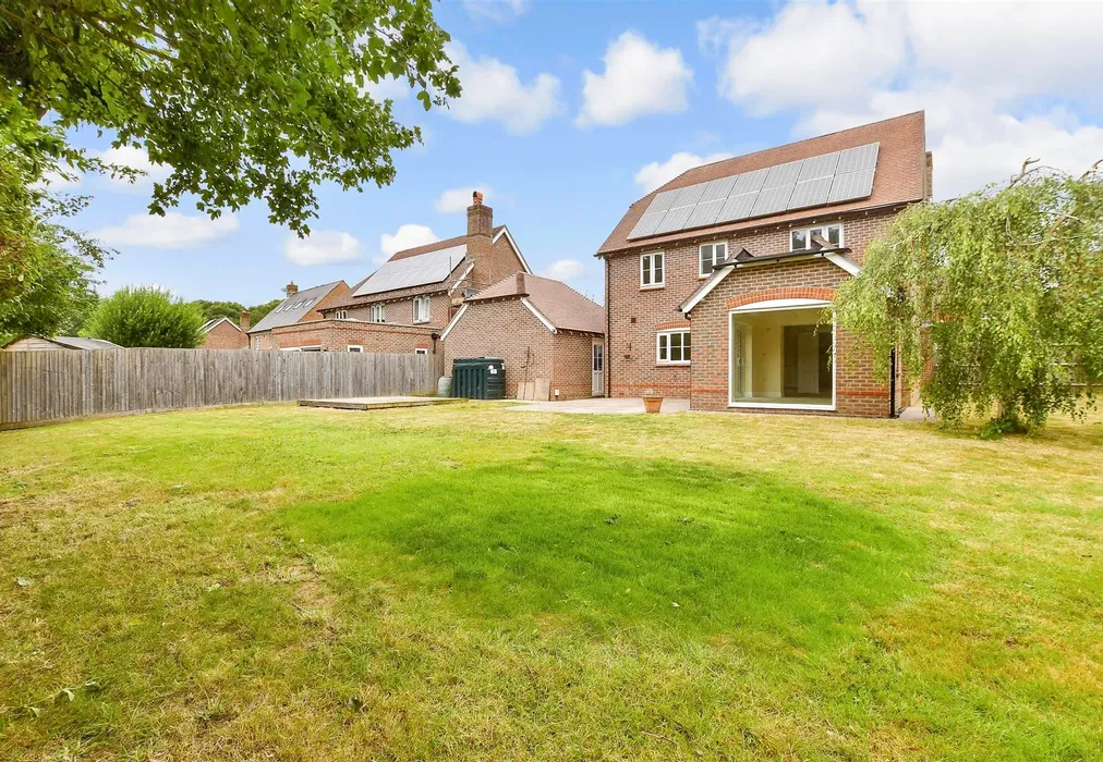 1 Nightingales, East Hoathly